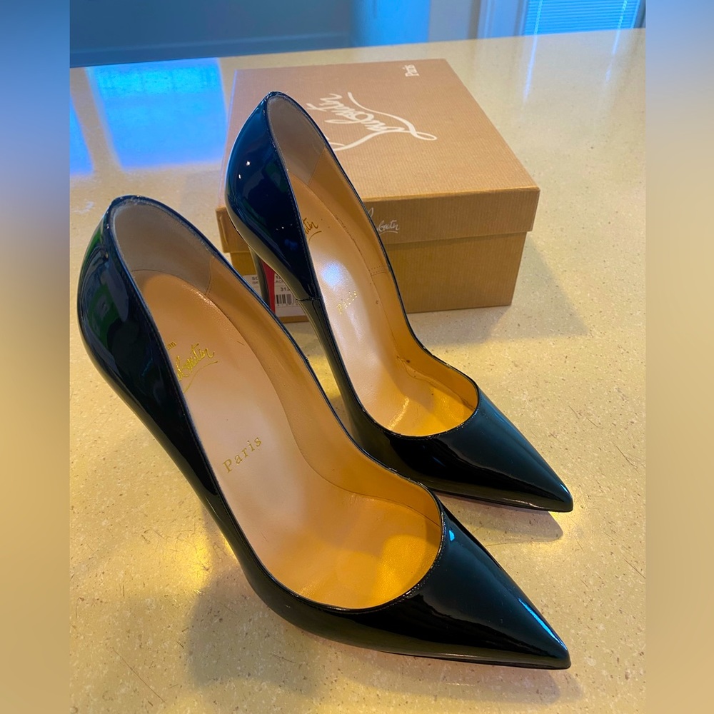 Christian Louboutin
So Kate Patent Pointed-Toe Red Sole Pump size 10